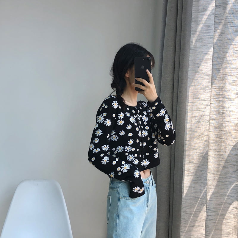 SM-K0009 Pulover tricotat cu margarete mic pentru femei Jachetă cardigan subțire tricotată SM-K0009 Pulover tricotat cu margarete mic pentru femei Jachetă cardigan subțire tricotată