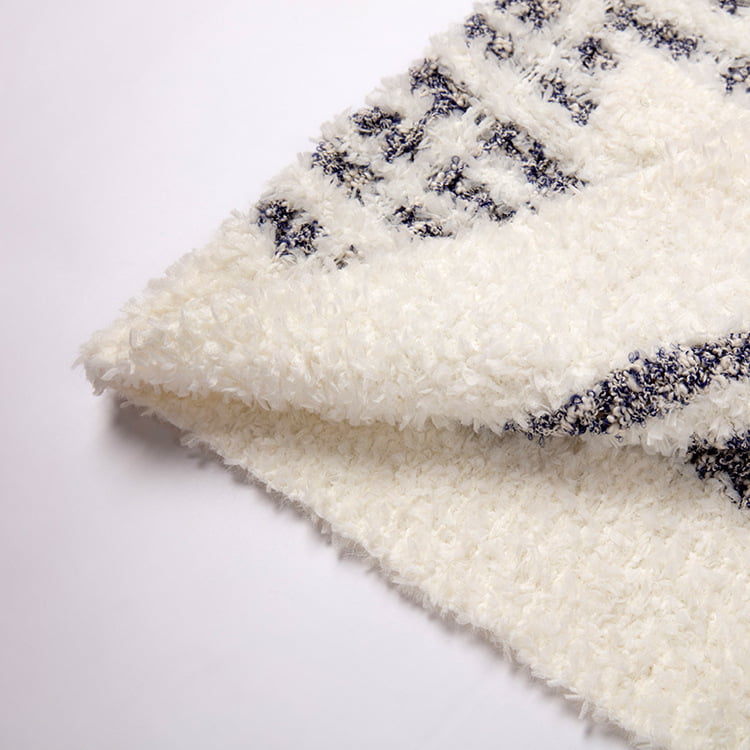 SM-K0041 Cardigan în carouri alb-negru, mic, parfumat, din tricot mohair, stil coreean leneș SM-K0041 Cardigan în carouri alb-negru, mic, parfumat, din tricot mohair, stil coreean leneș